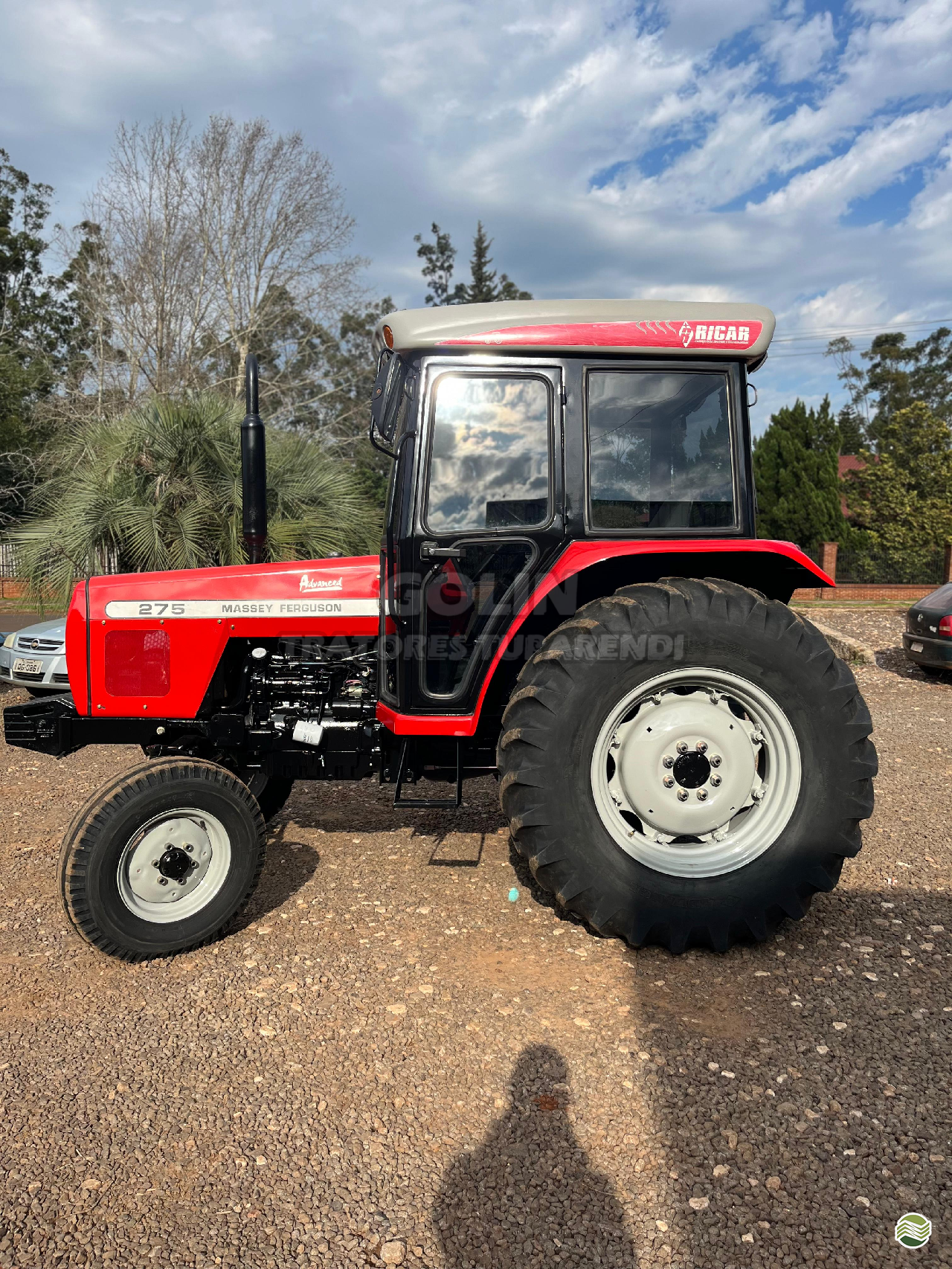 TRATOR MASSEY FERGUSON MF 275 Tração 4x2 Golin Tratores TUPARENDI RIO GRANDE DO SUL RS